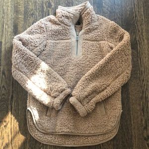 Abercrombie soft Sherpa in camel brown